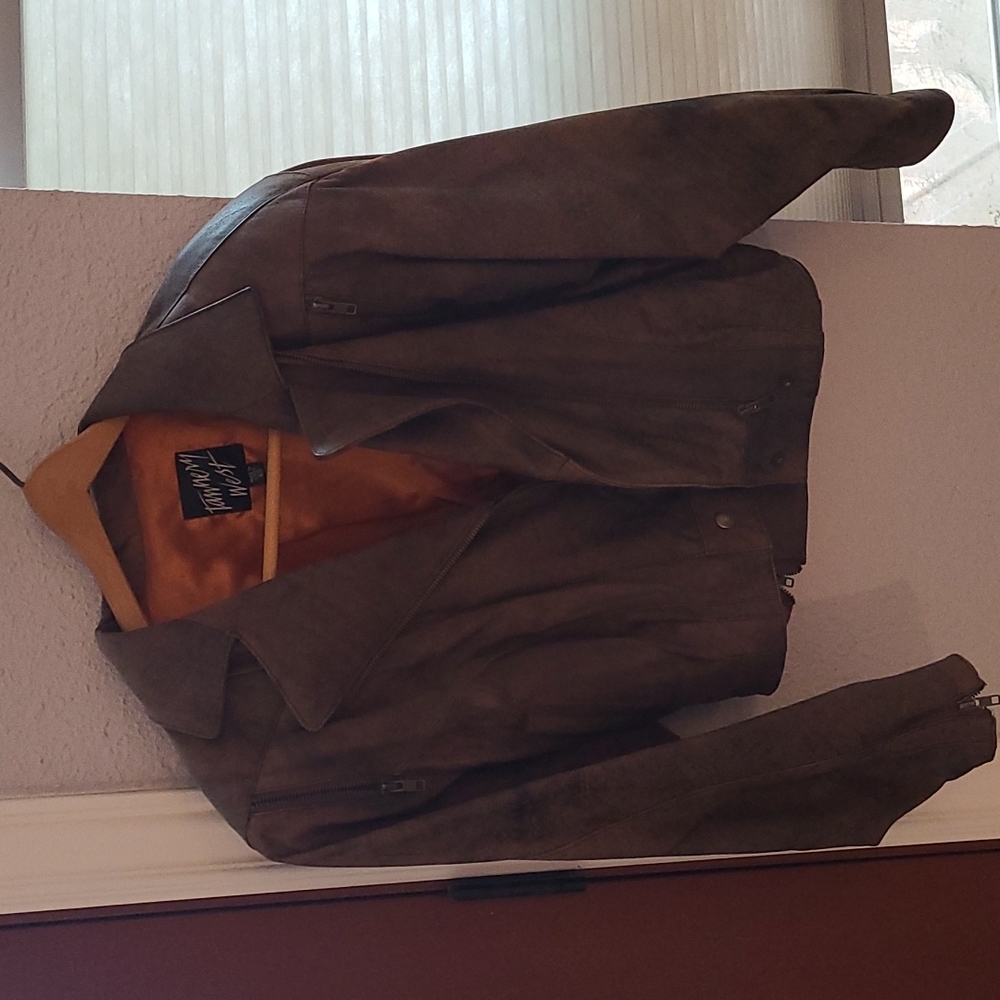 Vintage Brown 100% Leather Jacket